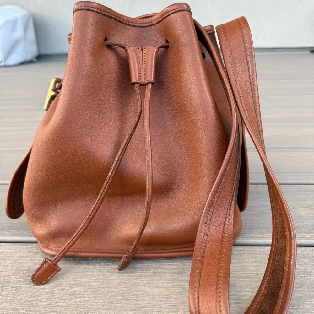 Vintage Coach Legacy Lula Bucket Bag in British Tan